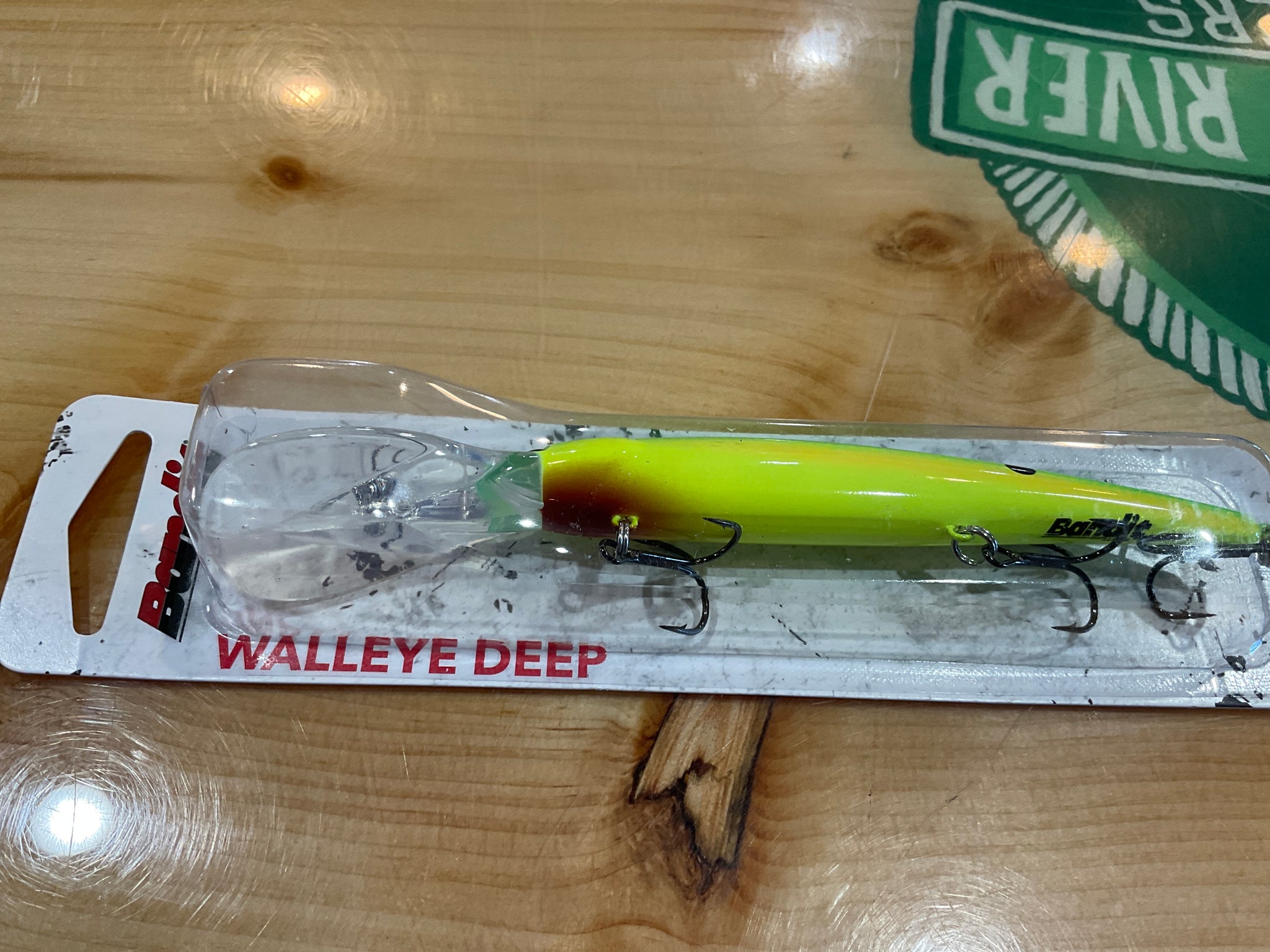 BANDIT WALLEYE DEEP TACO SALAD